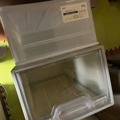 収納ボックス 奥行き74cm程度 高さ違い二つの画像