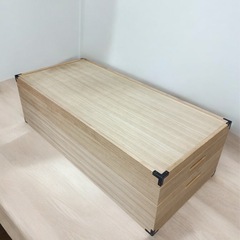 [八3114]  衣装ケース　外形寸法　908X418㎜  高さ270㎜  内寸法883x391㎜  高さ(上段)69㎜  (下段)150㎜の画像