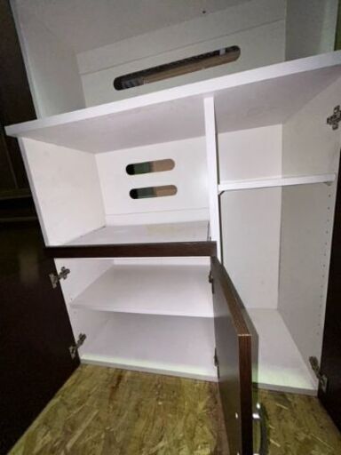 食器棚　ニ枚扉　ﾌｧﾐﾘｰ向け　茶色