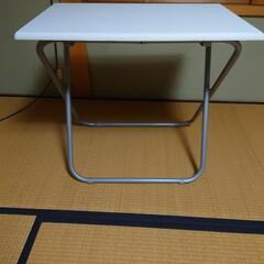 折り畳みテーブル　24日以降引き渡しの画像
