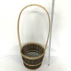 🌏🌏🌏竹細工 竹籠 花器 まとめて 8点 花入れ 花瓶 竹細工 バスケット ざる 竹器 生け花 茶道具 華道具 和室 インテリア 竹工芸 古道具■🌏🌏🌏の画像