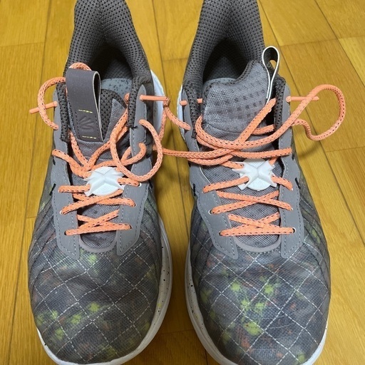 アンダーアーマー　カリーフロー10 バスケットボールシューズ  28センチ