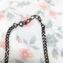 ☆ペンダント　白色　長さ：約20.0ｃｍ　中古品　の画像