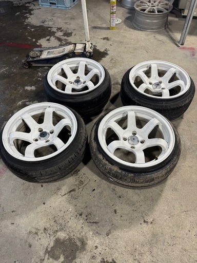 PCD100 4穴　15in8.25j+20