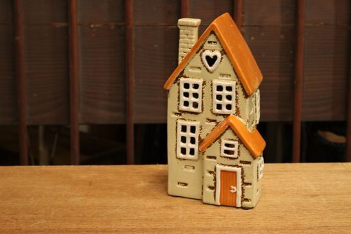 キャンドルハウス キャンドルホルダー 陶器 おしゃれ かわいい オレンジ オブジェ おうち 家 キャンドル 置物 お香立て 香炉 ミニチュア
