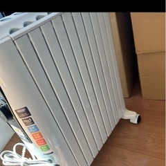 DeLonghi RHJ65L0915 オイルヒーター　の画像