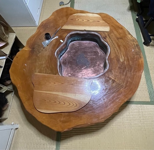 決まりました。　　　木製テーブル
