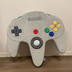 クッション NINTENDO 64 コントローラーの画像