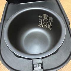 アイリスオーヤマ炊飯器の画像