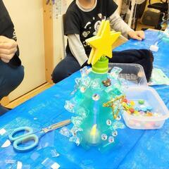 クリスマスツリーのランプの画像