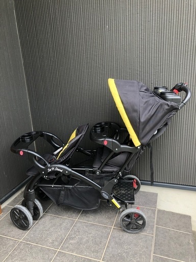 Baby Trend 　2人乗りベビーカー