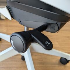 【売約済み】オカムラ シルフィー エクストラハイバック ランバーサポート付の画像