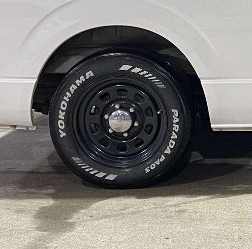 値下げします。ハイエース夏タイヤ4本セット　16インチセット　デイトナホイール・ヨコハマPARADA