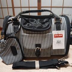 ☆新品未使用 タグ付き 撮影時開封☆子猫・仔犬・小型犬用かな？小さなキャリーバッグです♡の画像