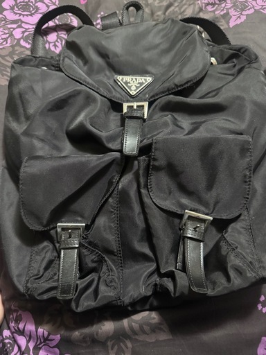 PRADAリュック美品\n