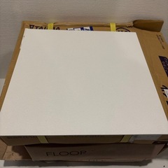 【定価¥10,200】新品！1箱50枚入り　フロアタイル Pタイル 白タイル 1箱50枚入り コンポジションビニル床タイル KTの画像