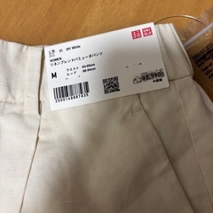 ユニクロ　リネンブレンドバミューダパンツの画像