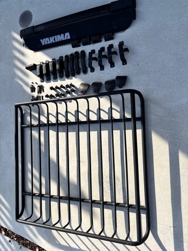 YAKIMA ロードウォーリアー　＋SJフォレスター用ベースキャリア