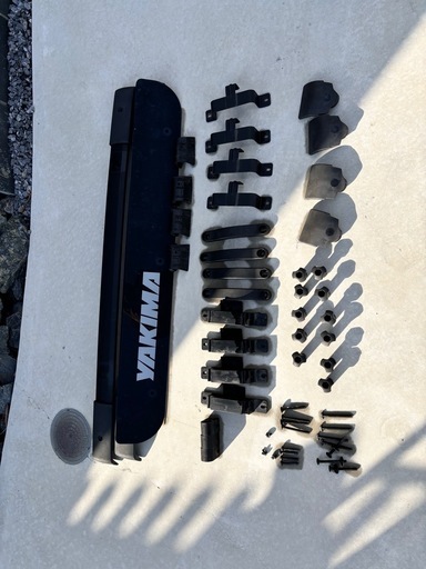 YAKIMA ロードウォーリアー　＋SJフォレスター用ベースキャリア