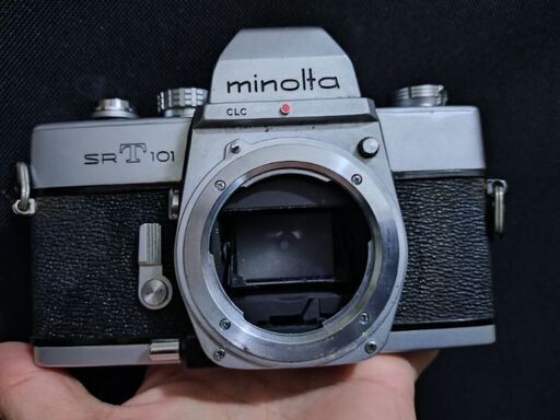 露出メーター動作する　MINOLTA SRT 101