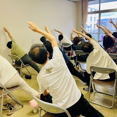 チェアヨガの画像