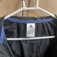 【女性用】adidas ナイロン　ジャケットの画像
