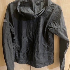 【女性用】adidas ナイロン　ジャケットの画像