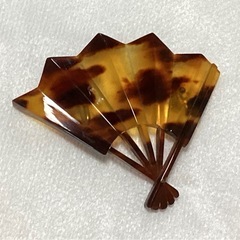 本鼈甲　帯留