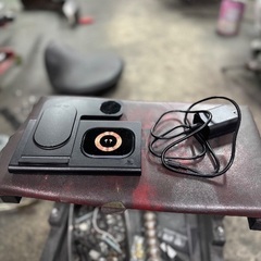 ■iPhone マグネット充電器