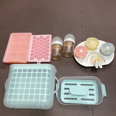 母乳実感哺乳瓶　離乳食トレー　レンジ消毒容器