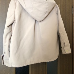 秋春向けベージュジャケットMの画像