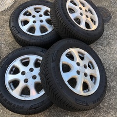 新品同様オールシーズンタイヤ  4本　185/65R14