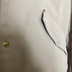 秋春向けベージュジャケットMの画像