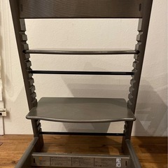 Stokke　ストッケ ハイチェアの画像