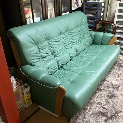 美品　3人掛け、ソファー　本革