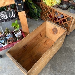 りんご箱 DIY 100均 カスタマイズ 本棚や整理箱 植物 ガ...