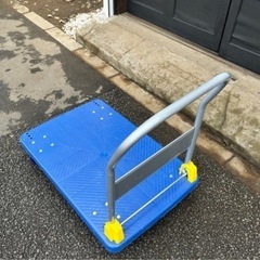 【新品価格11,000円‼️】運搬台車 折りたたみ 台車　耐荷重 400kg サイズ60x90cmの画像