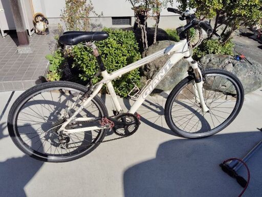 GIANTクロスバイク中古