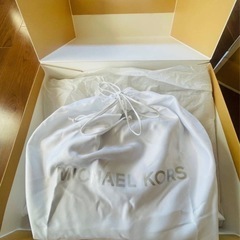 新品未使用　箱付　マイケルコース　ハンドバック　ブラウンの画像