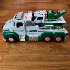 Hess Tow Truck レッカー車大小2台