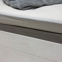 【無料】セミダブル　ベッドの画像