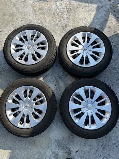 ルーミー　タンク　スタッドレスタイヤセット