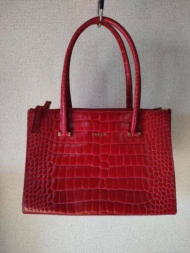 美品　フルラ FURLA  トートバッグ クロコダイル型押し  レザー  ローズ レッド
