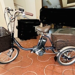 早めのお引き取りで3万円引き！美品 電動三輪自転車　ビビライフの画像