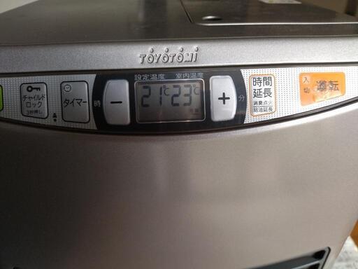 値下げ‼️　石油ファンヒ−タ−  トヨストーブ　LC-32CF  2012年製