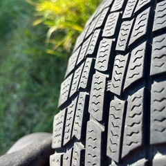 145/80R13　スタッドレスタイヤホイール付きの画像