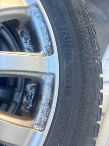 車のパーツ タイヤ、ホイール