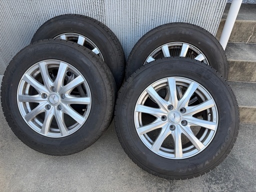 CHアールに装着2020年モデルスタッドレスタイヤ