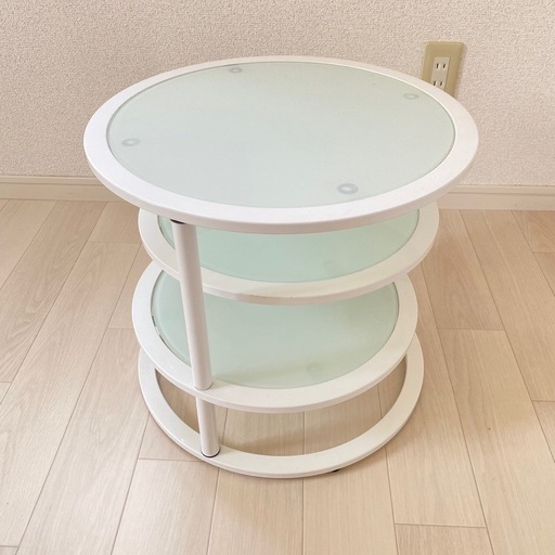 3段ガラステーブル　可動式