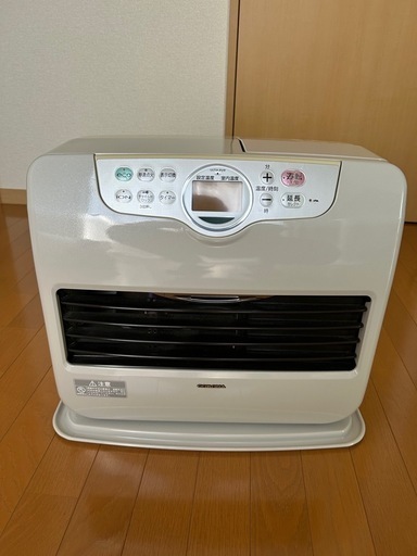 コロナファンヒーター + 灯油ポリタンク